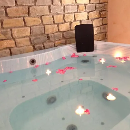 Monaco Di Mezzo Alloggio per agriturismo Resuttano