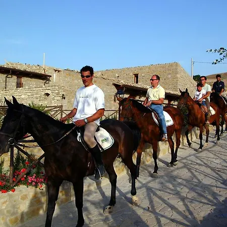 Monaco Di Mezzo Farm stay